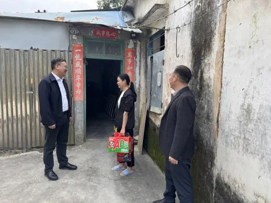 1737517300963027880.jpg 1737517300963027880.jpg